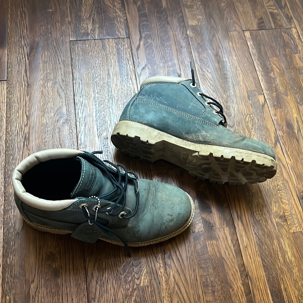 Womens blue timberlands size 8